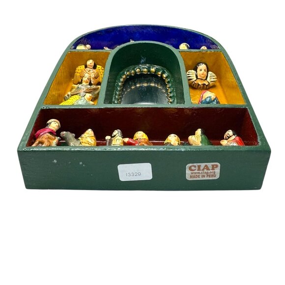 Handcrafted Peruvian Nativity Scene Wall Mirror Decor - Picture 9 of 11